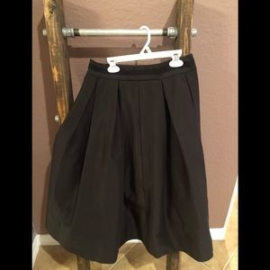 White House Black Market WHBM Pleated Midi Skirt